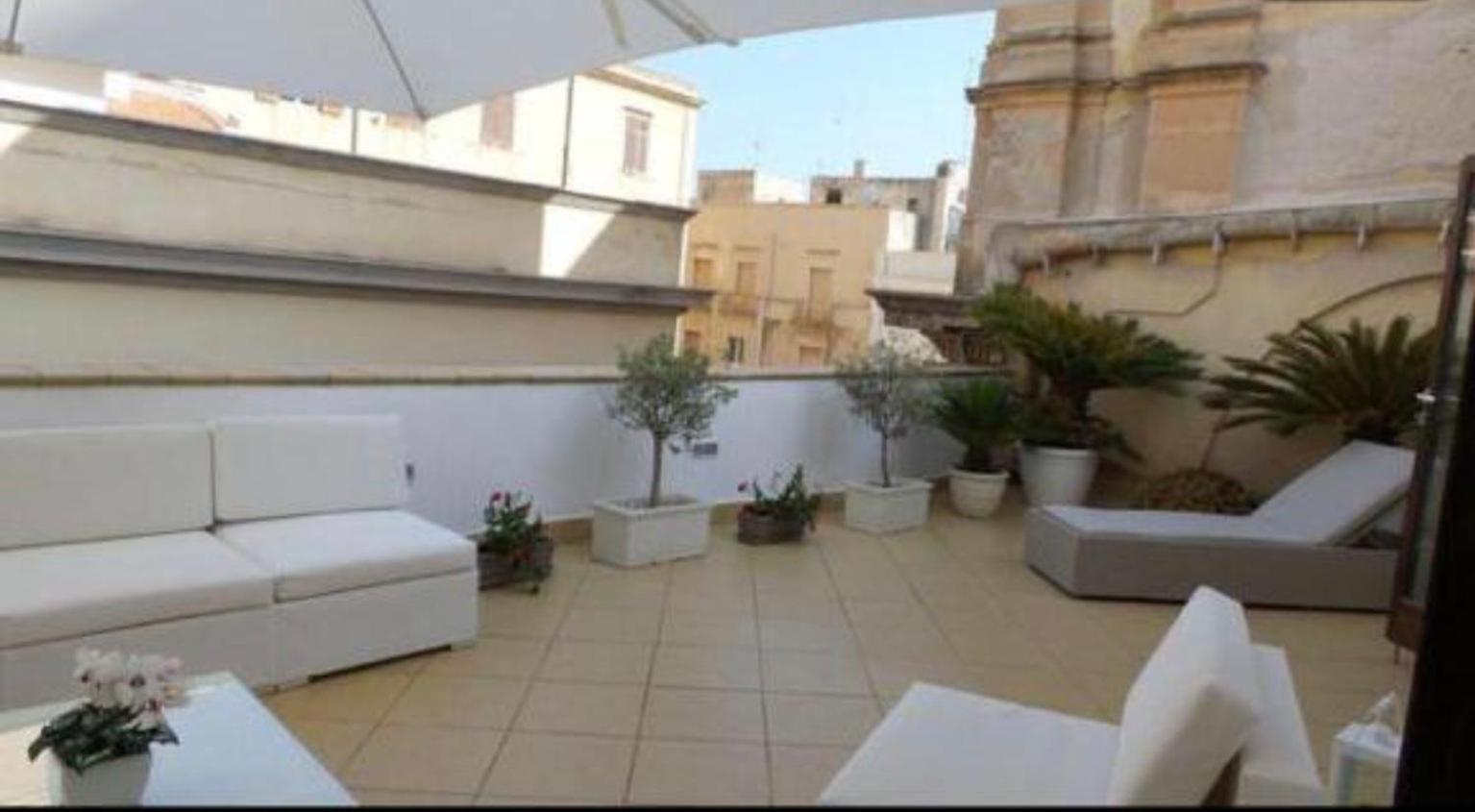 マルサラLa Terrazzaアパートメント エクステリア 写真